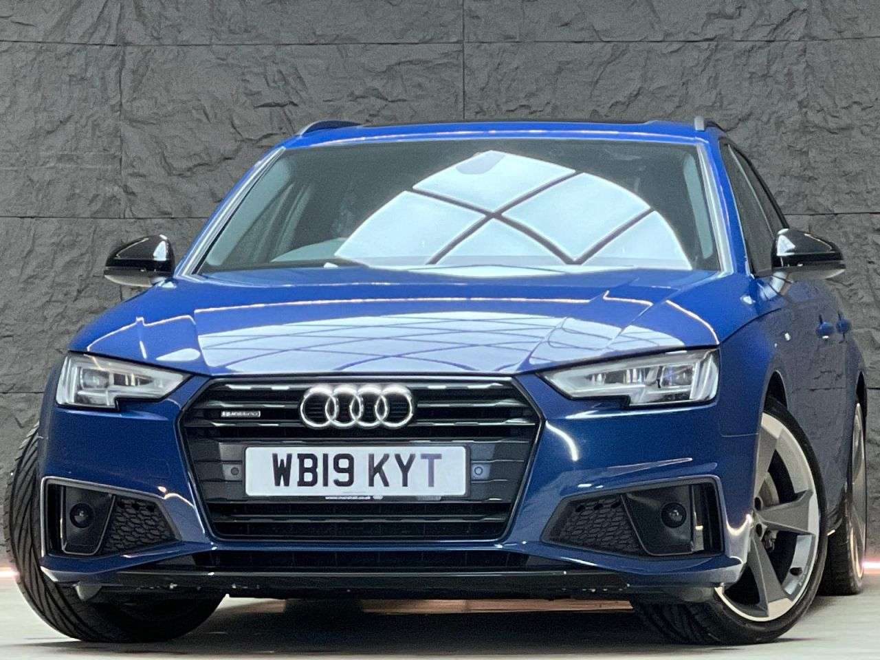 2019 AUDI A4 AVANT 2019 AUDI A4 AVANT