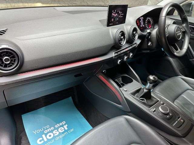 2017 AUDI Q2 2017 AUDI Q2