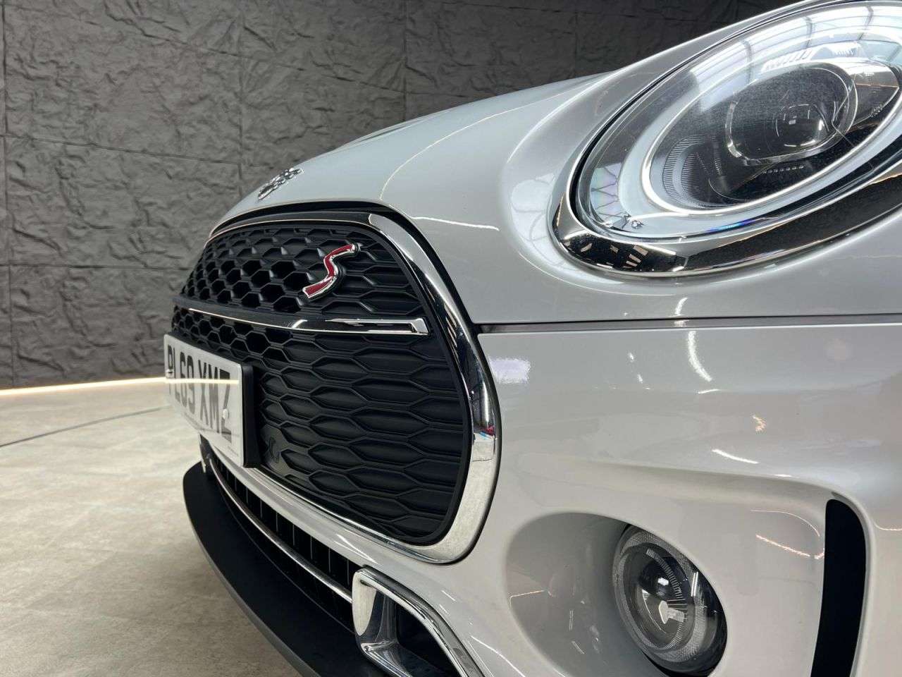 2019 MINI CLUBMAN 2019 MINI CLUBMAN