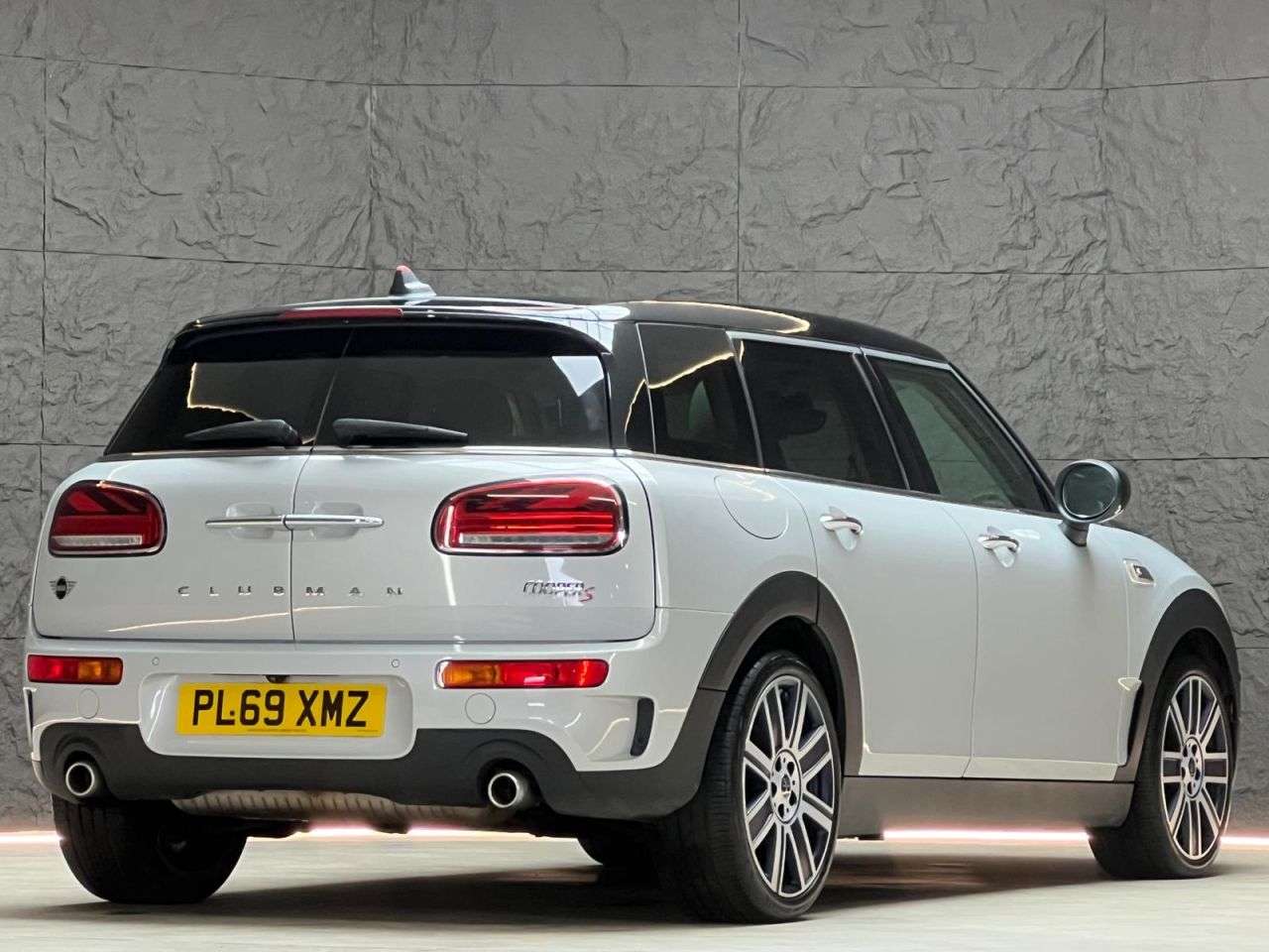 2019 MINI CLUBMAN 2019 MINI CLUBMAN