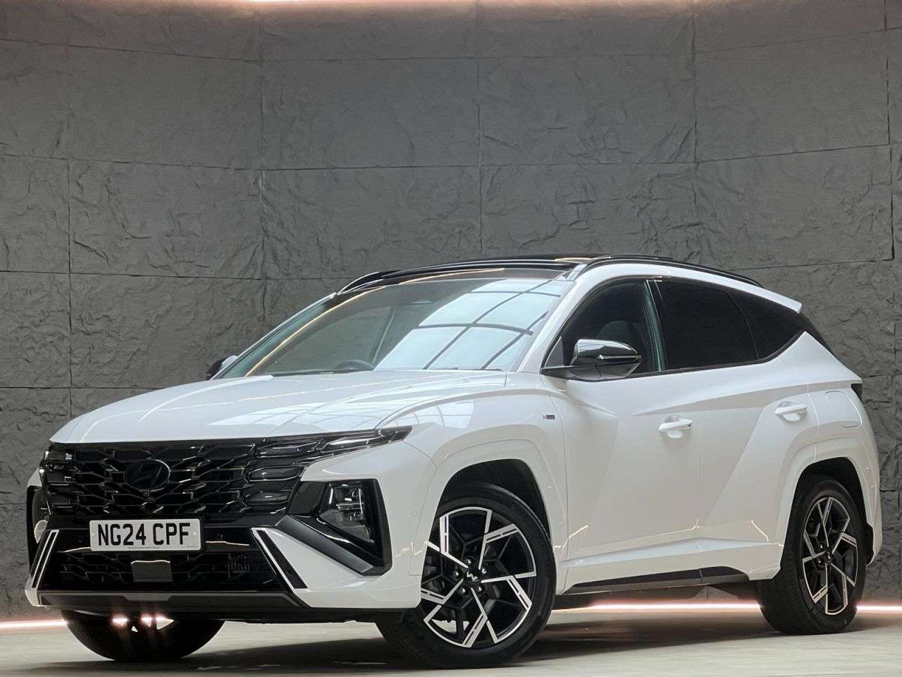 A 2024 HYUNDAI TUCSON 1.6 T-GDi 13.8kWh N Line S SUV 5dr Petrol Plug-in Hybrid Auto 4WD Euro 6 (s A 2024 HYUNDAI TUCSON 1.6 T-GDi 13.8kWh N Line S SUV 5dr Petrol Plug-in Hybrid Auto 4WD Euro 6 (s