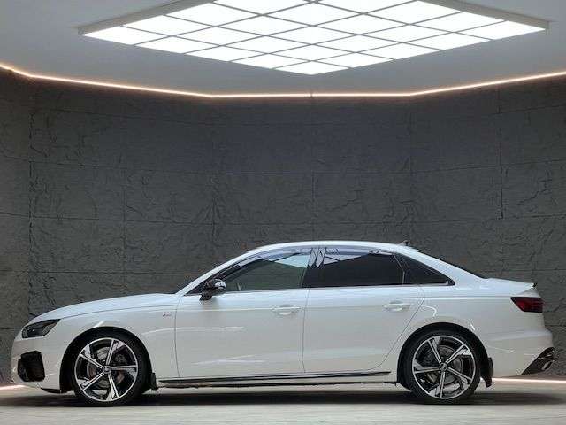 2022 AUDI A4 2022 AUDI A4