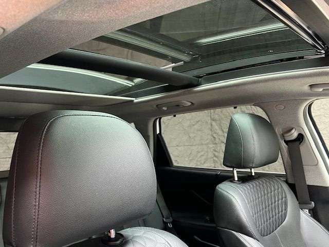 A 2018 HYUNDAI SANTA FE 2.2 CRDi Premium SE SUV 5dr Diesel Auto 4WD Euro 6 (s/s) 7 Seat (200 ps) FS A 2018 HYUNDAI SANTA FE 2.2 CRDi Premium SE SUV 5dr Diesel Auto 4WD Euro 6 (s/s) 7 Seat (200 ps) FS