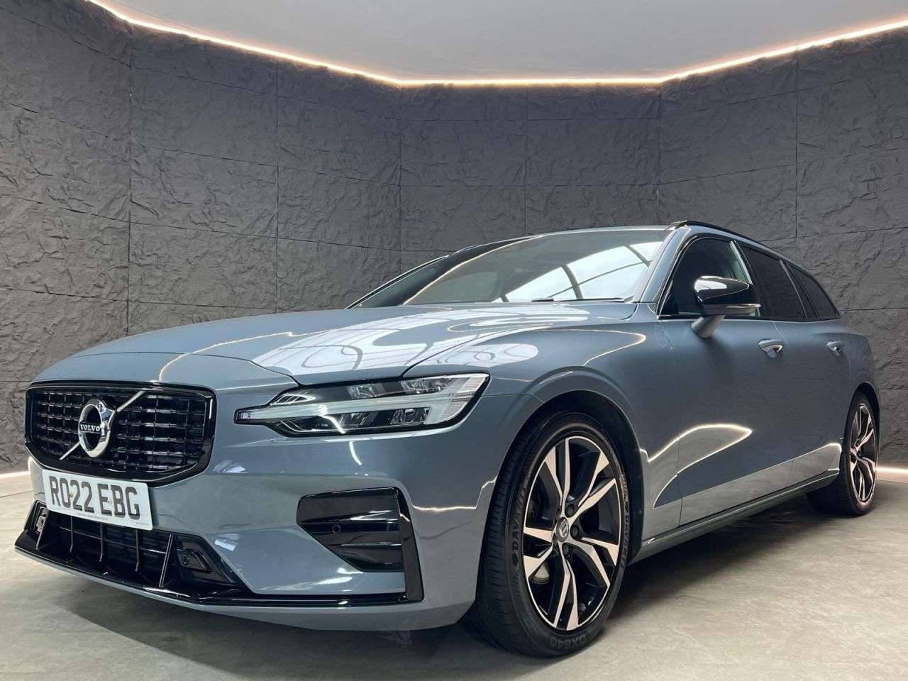 2022 VOLVO V60 2022 VOLVO V60
