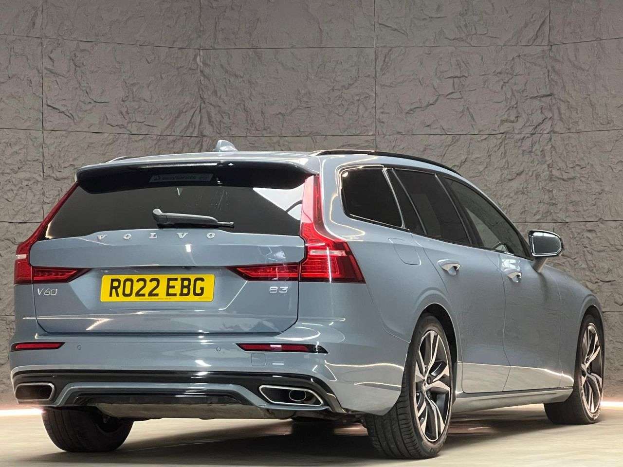2022 VOLVO V60 2022 VOLVO V60