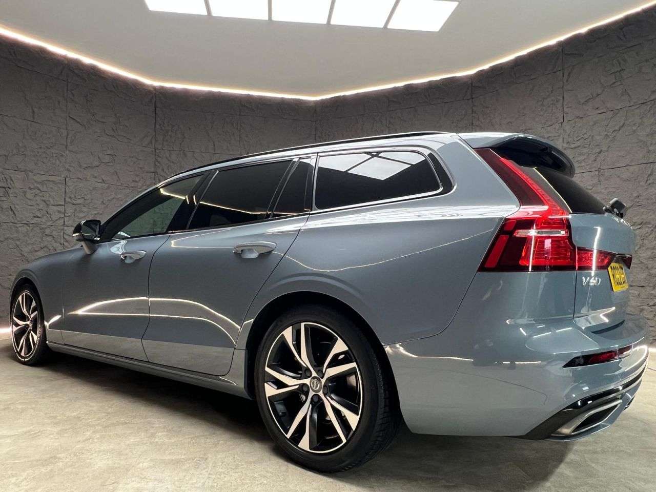 2022 VOLVO V60 2022 VOLVO V60