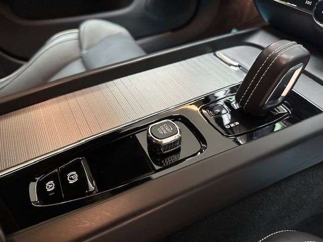 2022 VOLVO V60 2022 VOLVO V60