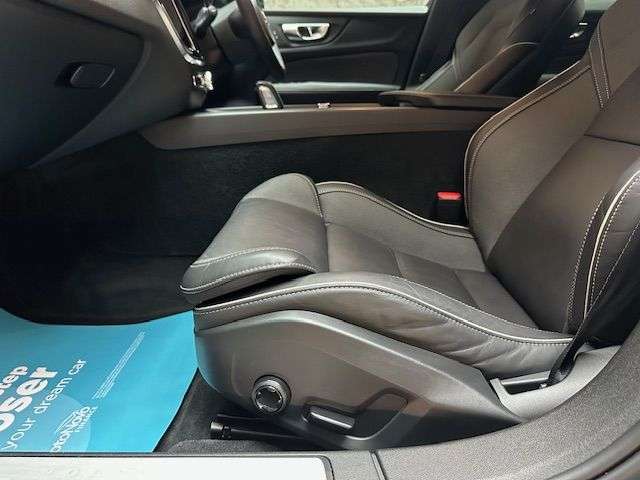 2022 VOLVO V60 2022 VOLVO V60