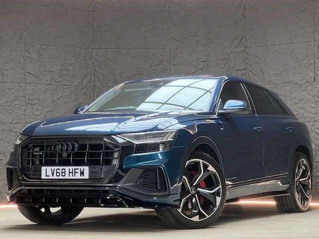 A 2018 AUDI Q8 3.0 TDI V6 50 S line SUV 5dr Diesel Tiptronic quattro Euro 6 (s/s) (286 ps) A 2018 AUDI Q8 3.0 TDI V6 50 S line SUV 5dr Diesel Tiptronic quattro Euro 6 (s/s) (286 ps)