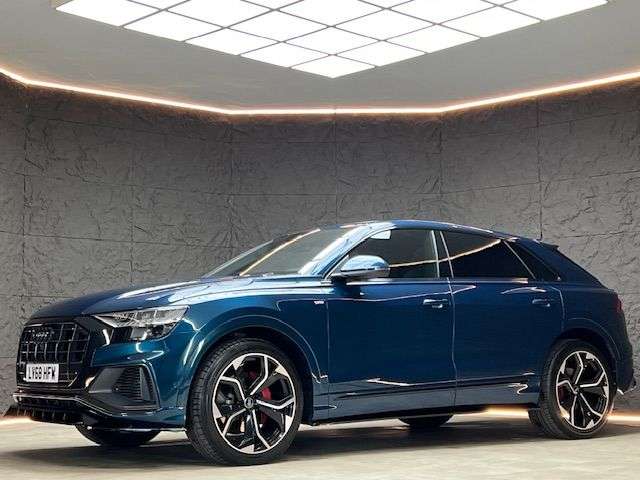 A 2018 AUDI Q8 3.0 TDI V6 50 S line SUV 5dr Diesel Tiptronic quattro Euro 6 (s/s) (286 ps) A 2018 AUDI Q8 3.0 TDI V6 50 S line SUV 5dr Diesel Tiptronic quattro Euro 6 (s/s) (286 ps)