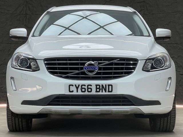 A 2016 VOLVO XC60 2.0 D4 SE Lux Nav SUV 5dr Diesel Auto Euro 6 (s/s) (190 ps) FSH, REAR CAMER A 2016 VOLVO XC60 2.0 D4 SE Lux Nav SUV 5dr Diesel Auto Euro 6 (s/s) (190 ps) FSH, REAR CAMER