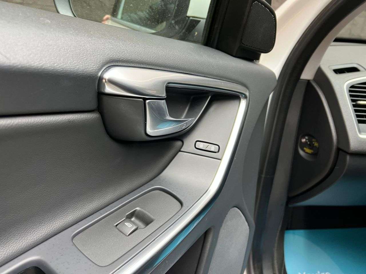 2016 VOLVO XC60 2016 VOLVO XC60