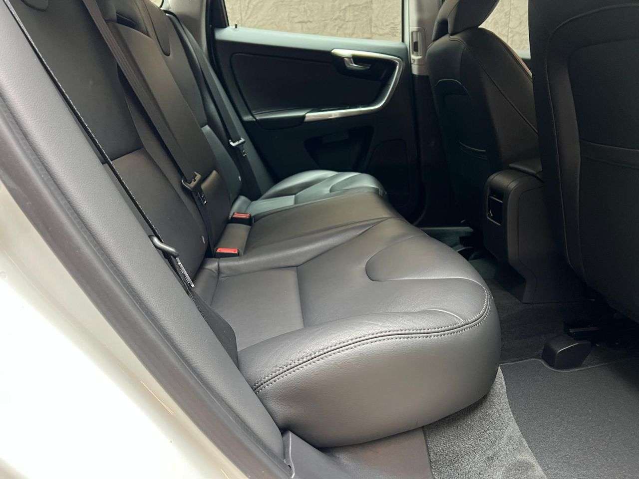 2016 VOLVO XC60 2016 VOLVO XC60