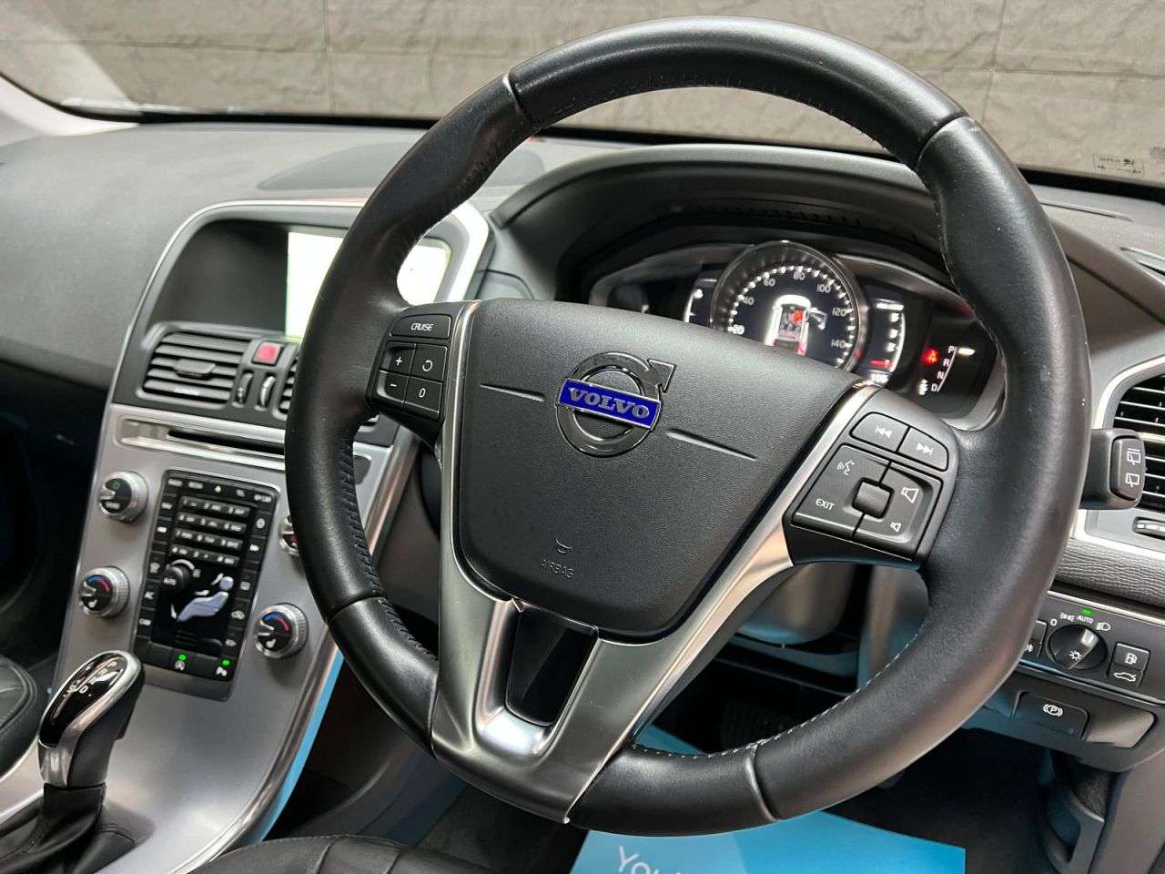 2016 VOLVO XC60 2016 VOLVO XC60