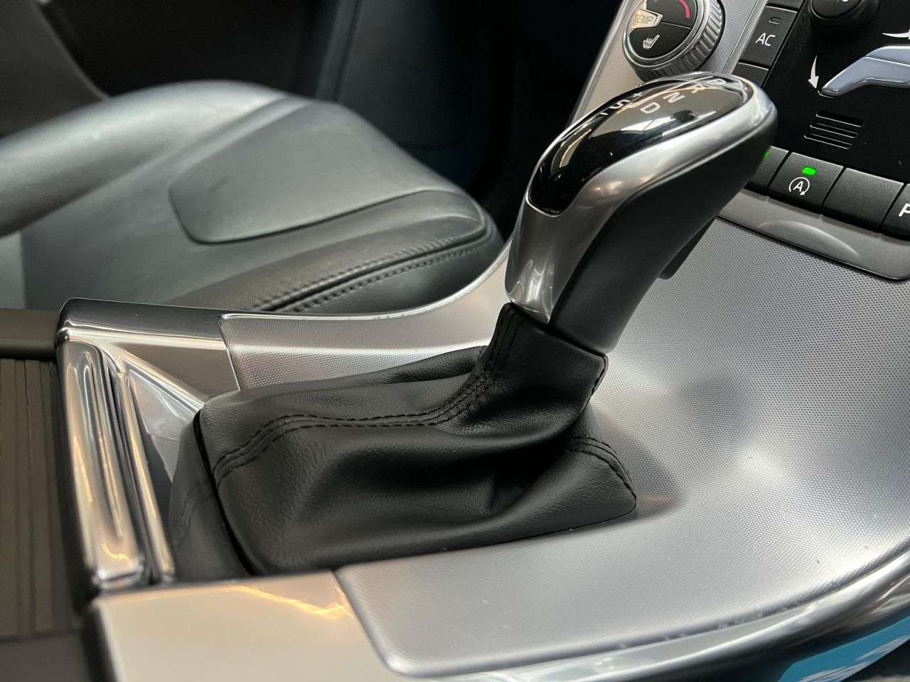 2016 VOLVO XC60 2016 VOLVO XC60