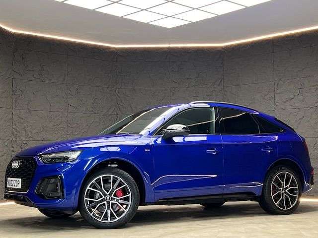 A 2022 AUDI Q5 2.0 TFSIe 50 Edition 1 Sportback 5dr Petrol Plug-in Hybrid S Tronic quattro A 2022 AUDI Q5 2.0 TFSIe 50 Edition 1 Sportback 5dr Petrol Plug-in Hybrid S Tronic quattro