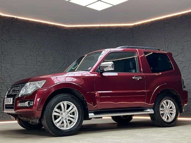 A 2016 MITSUBISHI SHOGUN 3.2 DI-DC Warrior SUV 3dr Diesel Auto 4WD Euro 6 SWB (187 ps) SAT NAV, HEAT A 2016 MITSUBISHI SHOGUN 3.2 DI-DC Warrior SUV 3dr Diesel Auto 4WD Euro 6 SWB (187 ps) SAT NAV, HEAT