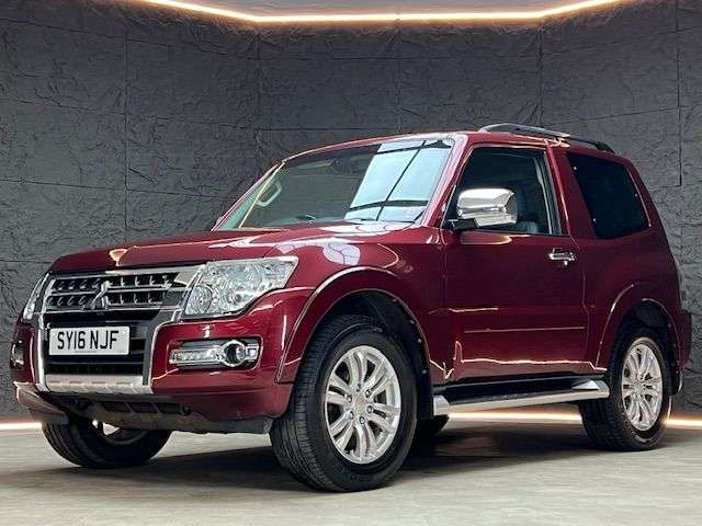 A 2016 MITSUBISHI SHOGUN 3.2 DI-DC Warrior SUV 3dr Diesel Auto 4WD Euro 6 SWB (187 ps) SAT NAV, HEAT A 2016 MITSUBISHI SHOGUN 3.2 DI-DC Warrior SUV 3dr Diesel Auto 4WD Euro 6 SWB (187 ps) SAT NAV, HEAT