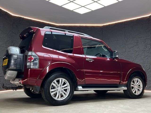 2016 MITSUBISHI SHOGUN 2016 MITSUBISHI SHOGUN