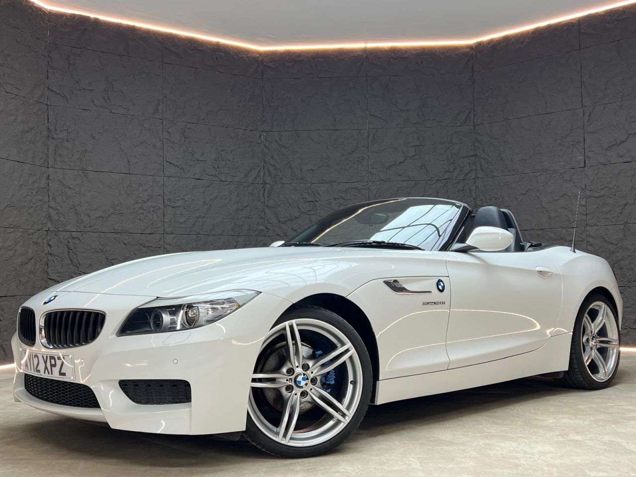 A 2012 BMW Z4 2.0 20i M Sport Convertible 2dr Petrol Manual sDrive Euro 5 (s/s) (184 ps) A 2012 BMW Z4 2.0 20i M Sport Convertible 2dr Petrol Manual sDrive Euro 5 (s/s) (184 ps)