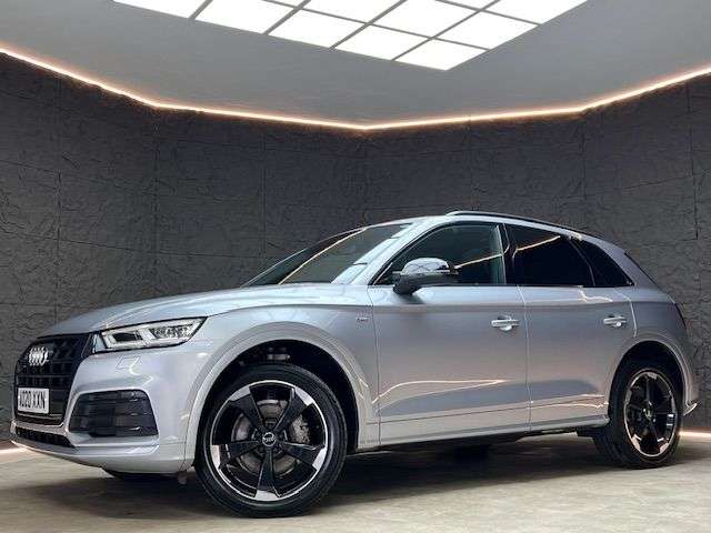 A 2020 AUDI Q5 2.0 TDI 40 Black Edition SUV 5dr Diesel S Tronic quattro Euro 6 (s/s) (190 A 2020 AUDI Q5 2.0 TDI 40 Black Edition SUV 5dr Diesel S Tronic quattro Euro 6 (s/s) (190