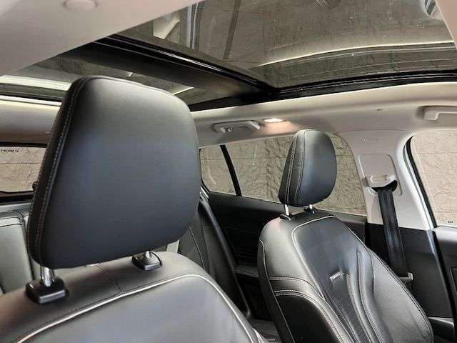 A 2019 FORD FOCUS 2.0 EcoBlue Vignale Estate 5dr Diesel Auto Euro 6 (s/s) (150 ps) SUNROOF, B A 2019 FORD FOCUS 2.0 EcoBlue Vignale Estate 5dr Diesel Auto Euro 6 (s/s) (150 ps) SUNROOF, B