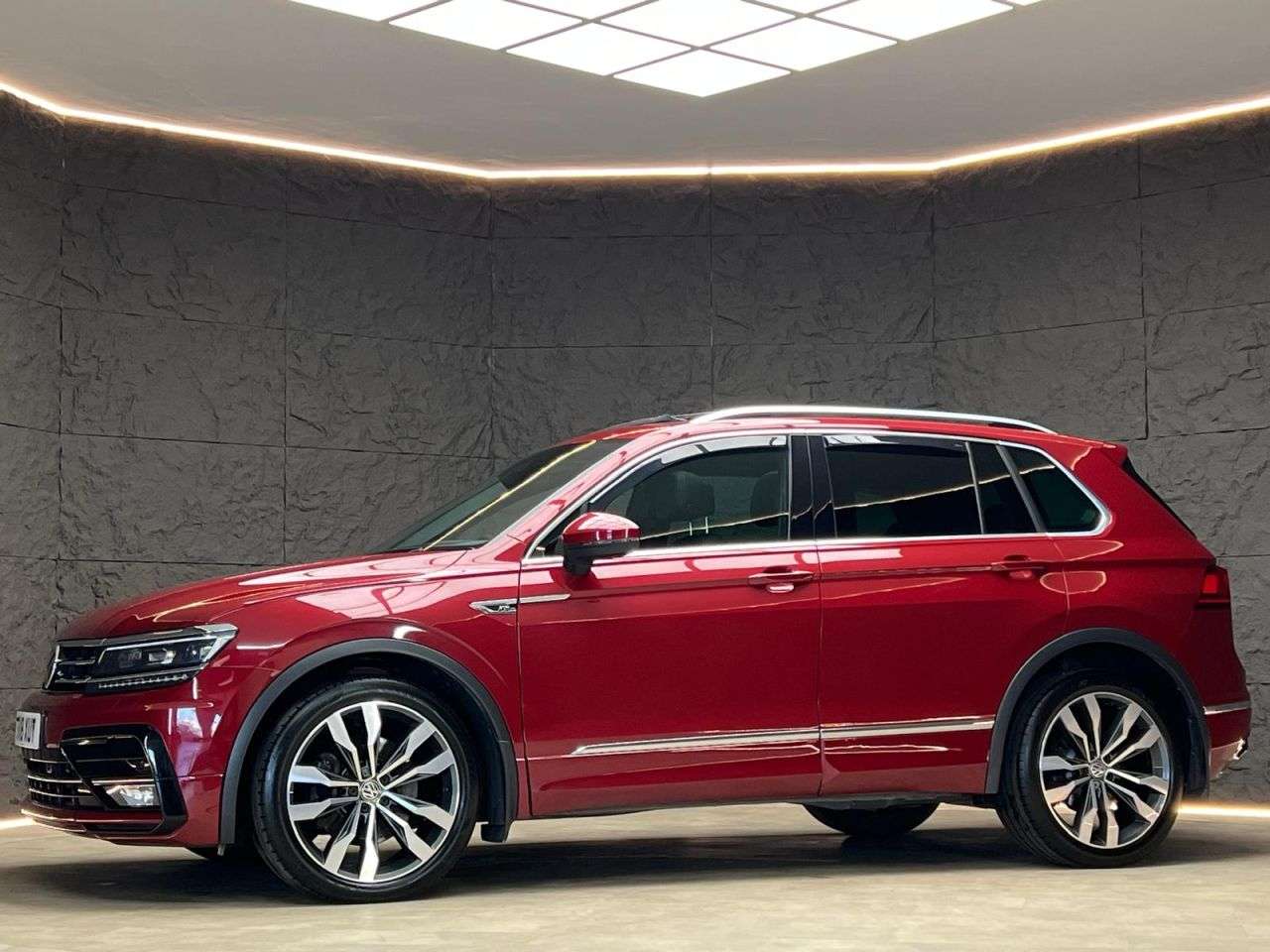 2018 VOLKSWAGEN TIGUAN 2018 VOLKSWAGEN TIGUAN