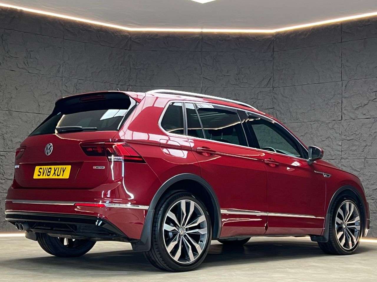 2018 VOLKSWAGEN TIGUAN 2018 VOLKSWAGEN TIGUAN