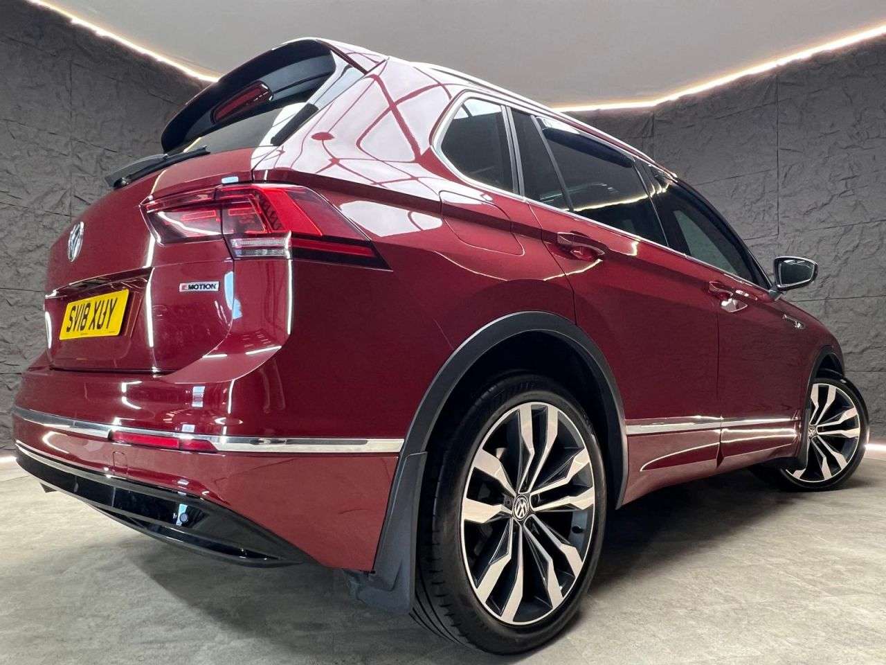 2018 VOLKSWAGEN TIGUAN 2018 VOLKSWAGEN TIGUAN