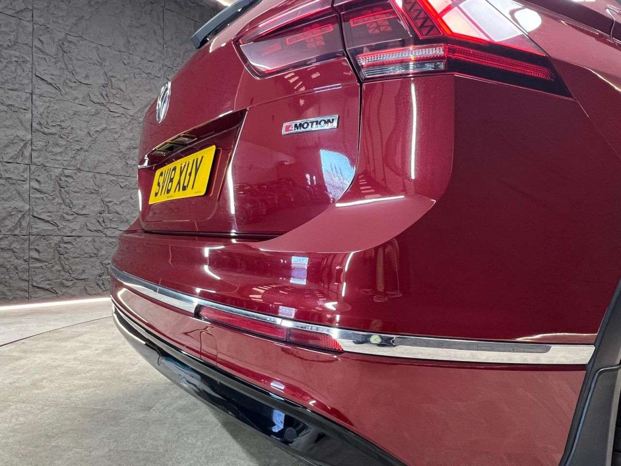 2018 VOLKSWAGEN TIGUAN 2018 VOLKSWAGEN TIGUAN