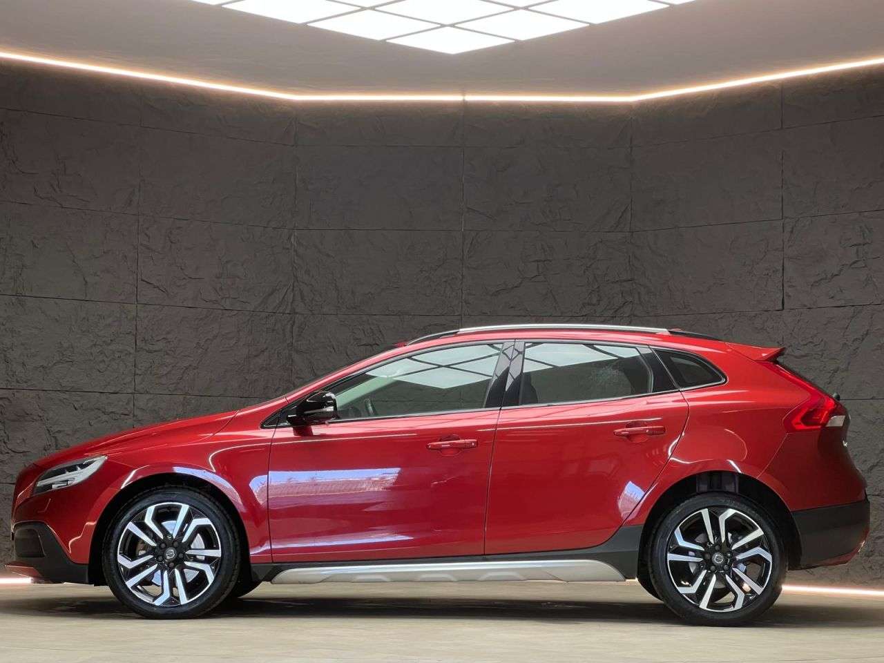 2019 VOLVO V40 CROSS COUNTRY 2019 VOLVO V40 CROSS COUNTRY