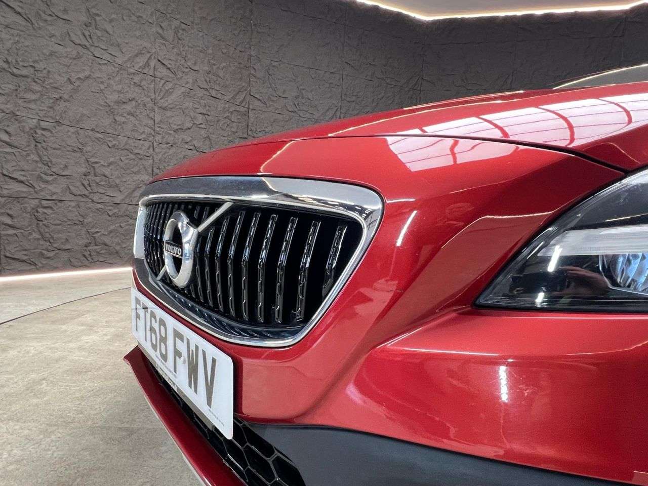 2019 VOLVO V40 CROSS COUNTRY 2019 VOLVO V40 CROSS COUNTRY