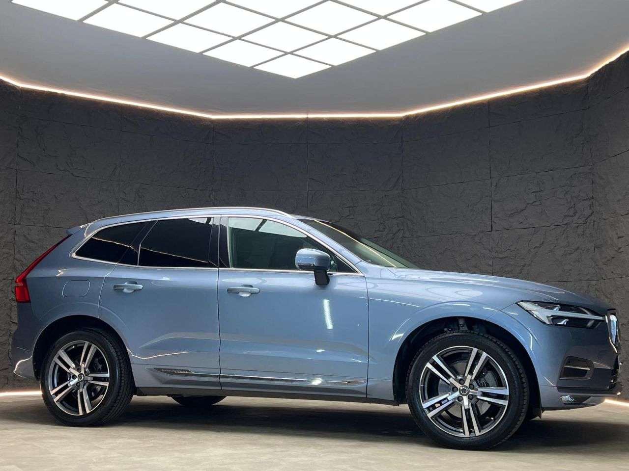 2020 VOLVO XC60 2020 VOLVO XC60