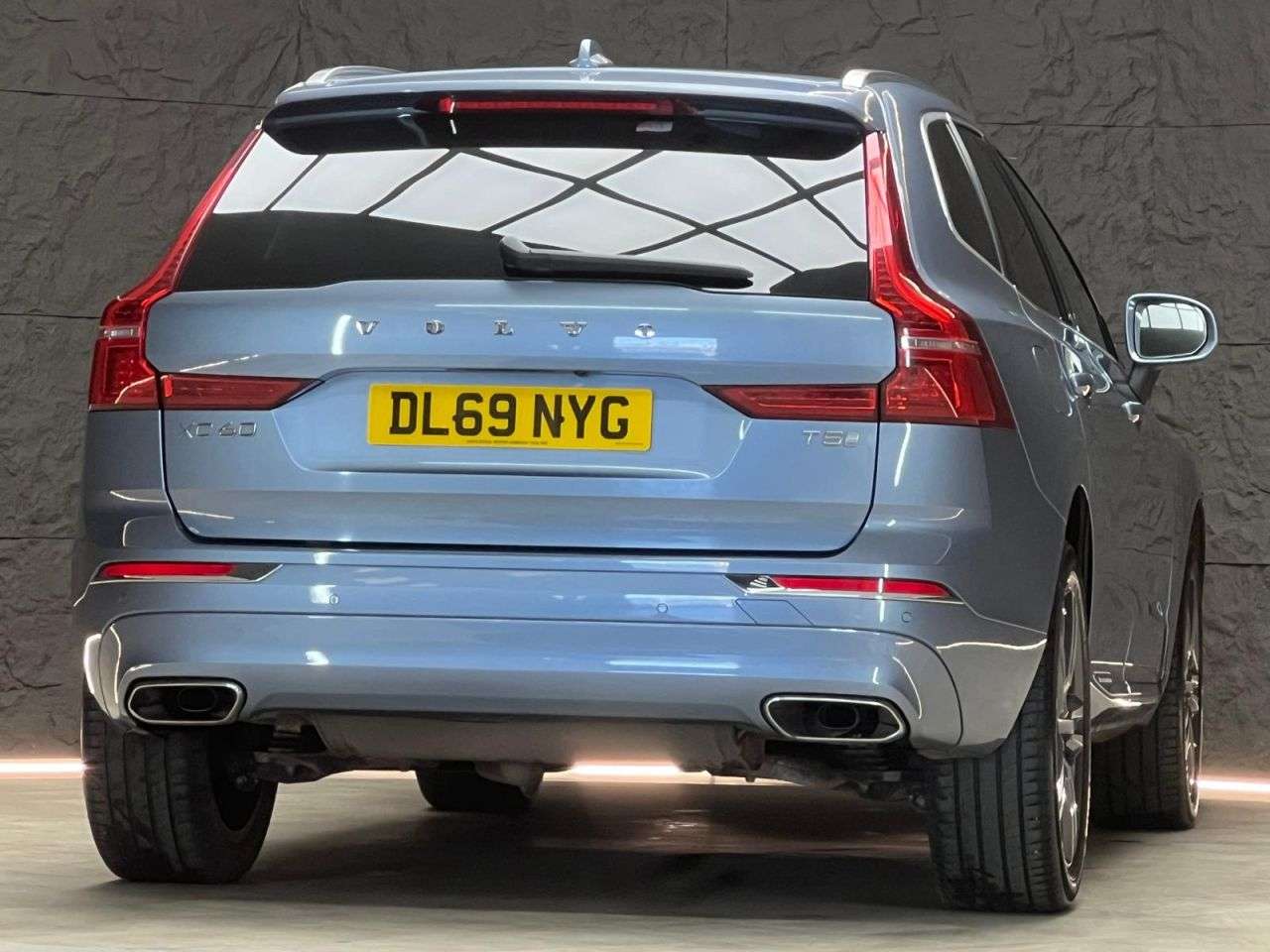 2020 VOLVO XC60 2020 VOLVO XC60