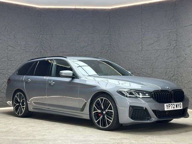 A 2022 BMW 5 SERIES 2.0 520d MHT M Sport Touring 5dr Diesel Hybrid Steptronic Euro 6 (s/s) (190 A 2022 BMW 5 SERIES 2.0 520d MHT M Sport Touring 5dr Diesel Hybrid Steptronic Euro 6 (s/s) (190