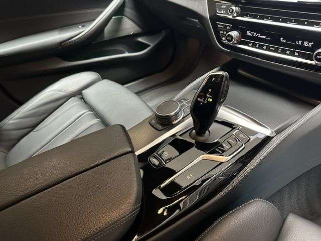 2022 BMW 5 SERIES 2022 BMW 5 SERIES