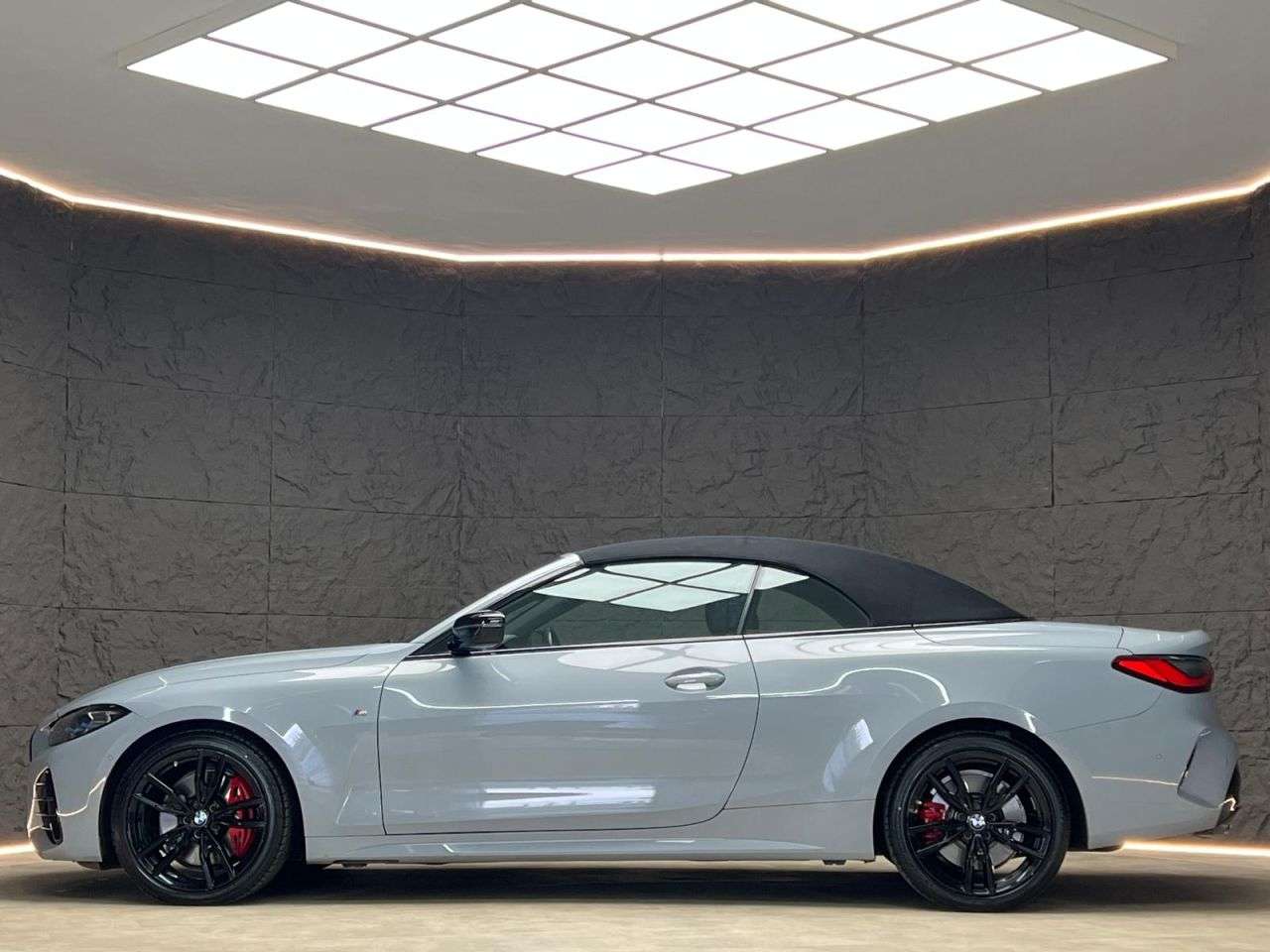 A 2022 BMW 4 SERIES 3.0 M440d MHT Convertible 2dr Diesel Hybrid Auto xDrive Euro 6 (s/s) (340 p A 2022 BMW 4 SERIES 3.0 M440d MHT Convertible 2dr Diesel Hybrid Auto xDrive Euro 6 (s/s) (340 p