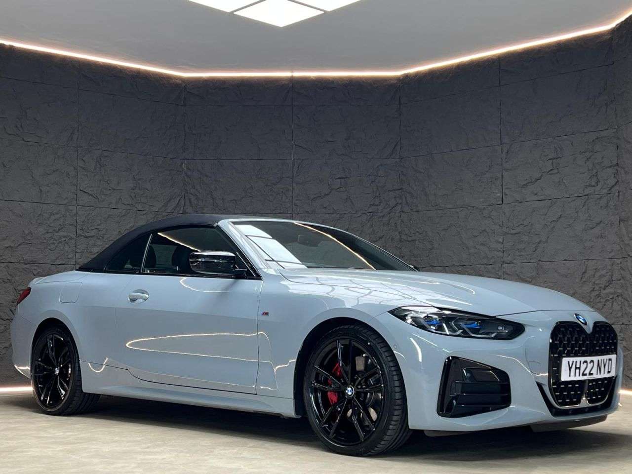 A 2022 BMW 4 SERIES 3.0 M440d MHT Convertible 2dr Diesel Hybrid Auto xDrive Euro 6 (s/s) (340 p A 2022 BMW 4 SERIES 3.0 M440d MHT Convertible 2dr Diesel Hybrid Auto xDrive Euro 6 (s/s) (340 p