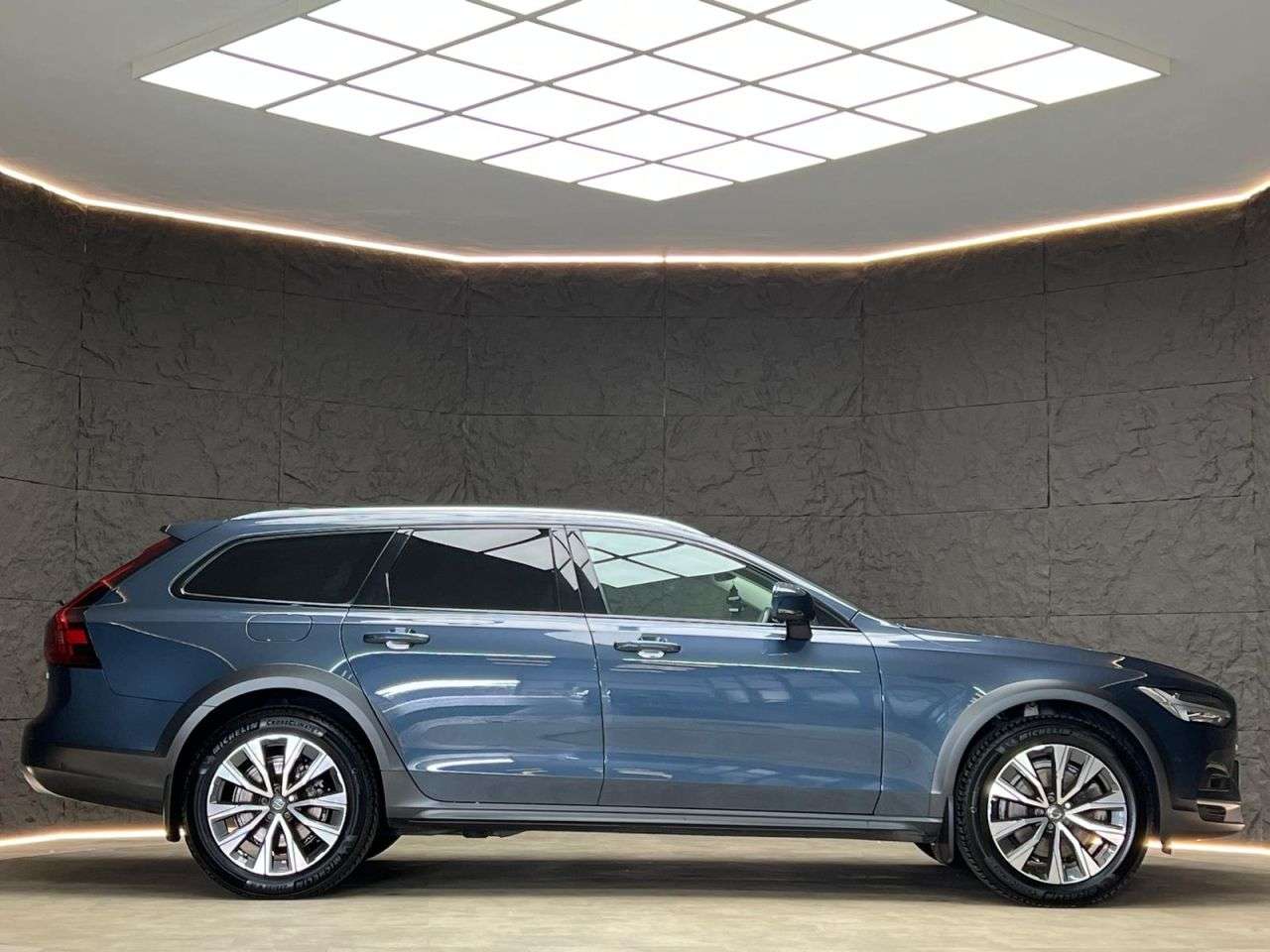 2022 VOLVO V90 CROSS COUNTRY 2022 VOLVO V90 CROSS COUNTRY