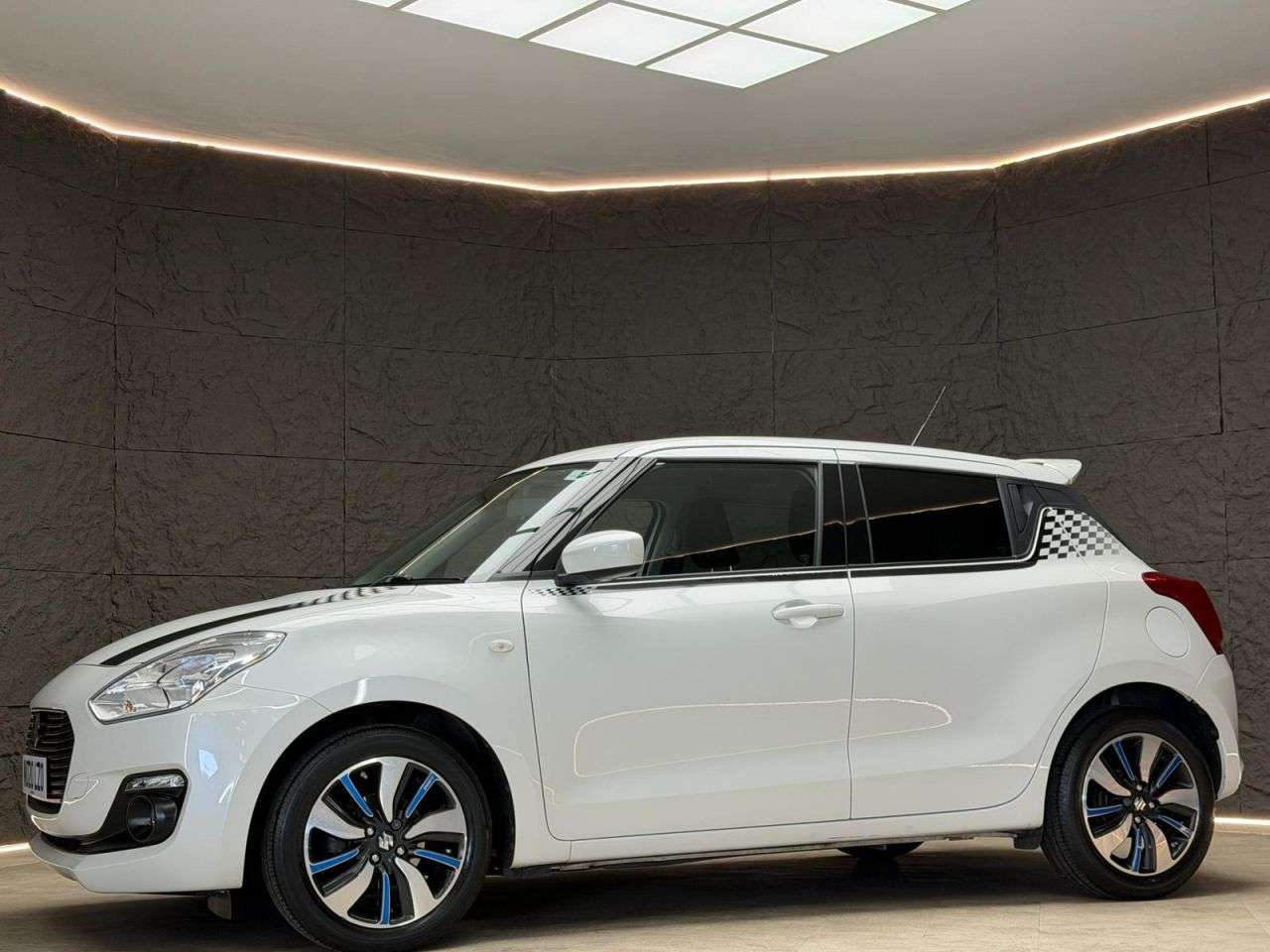 2020 SUZUKI SWIFT 2020 SUZUKI SWIFT