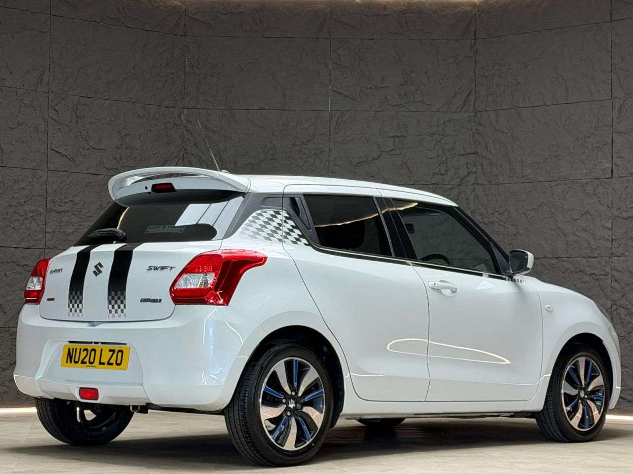 2020 SUZUKI SWIFT 2020 SUZUKI SWIFT
