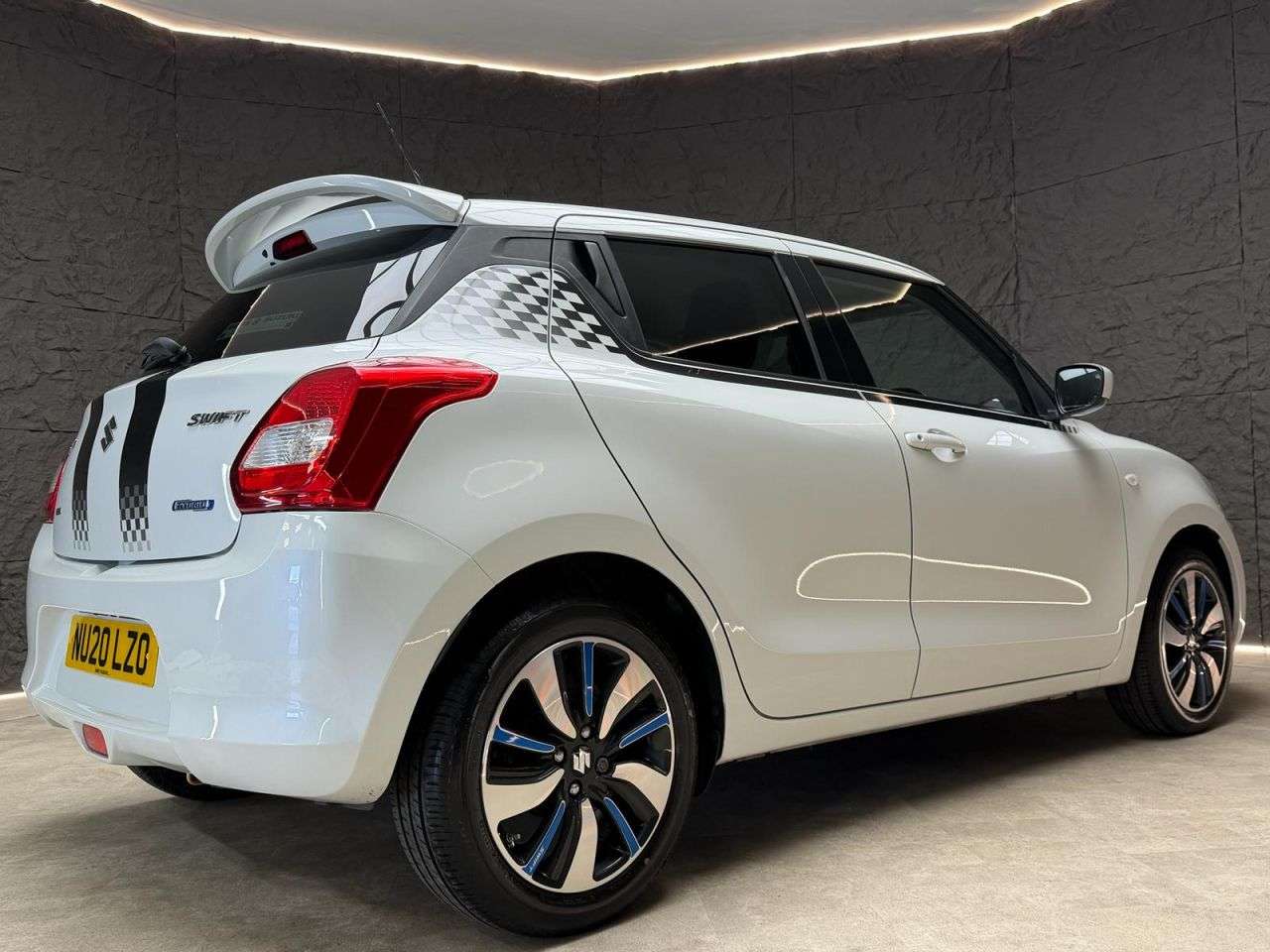 2020 SUZUKI SWIFT 2020 SUZUKI SWIFT