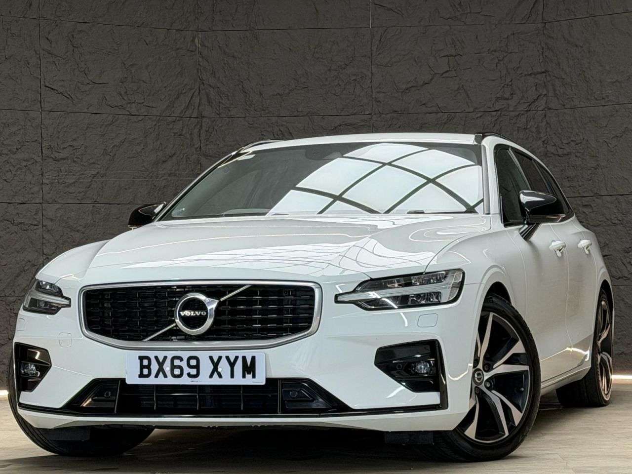 2019 VOLVO V60 2019 VOLVO V60