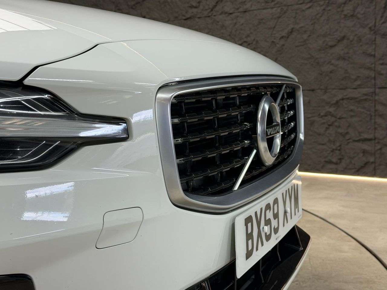 2019 VOLVO V60 2019 VOLVO V60