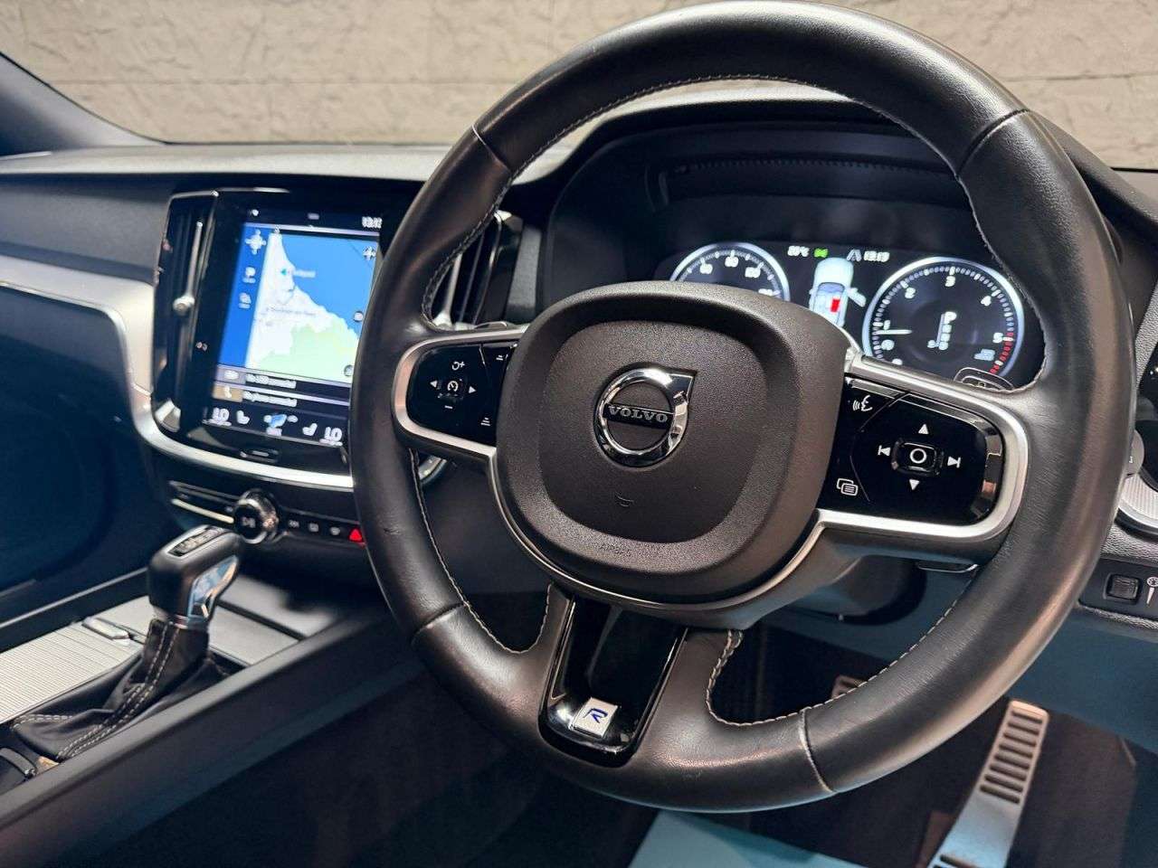 2019 VOLVO V60 2019 VOLVO V60