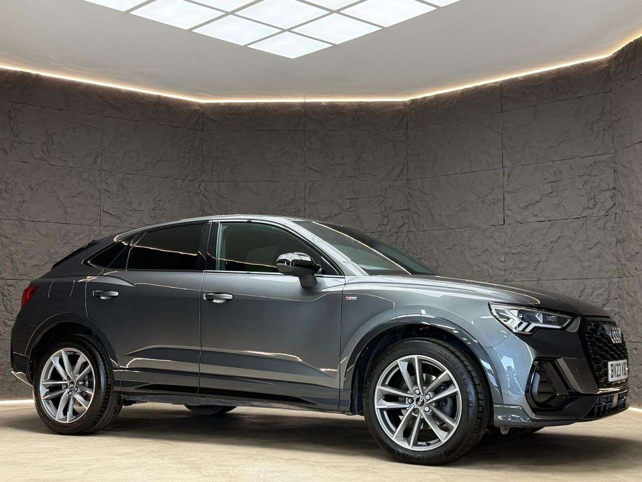 2023 AUDI Q3 2023 AUDI Q3