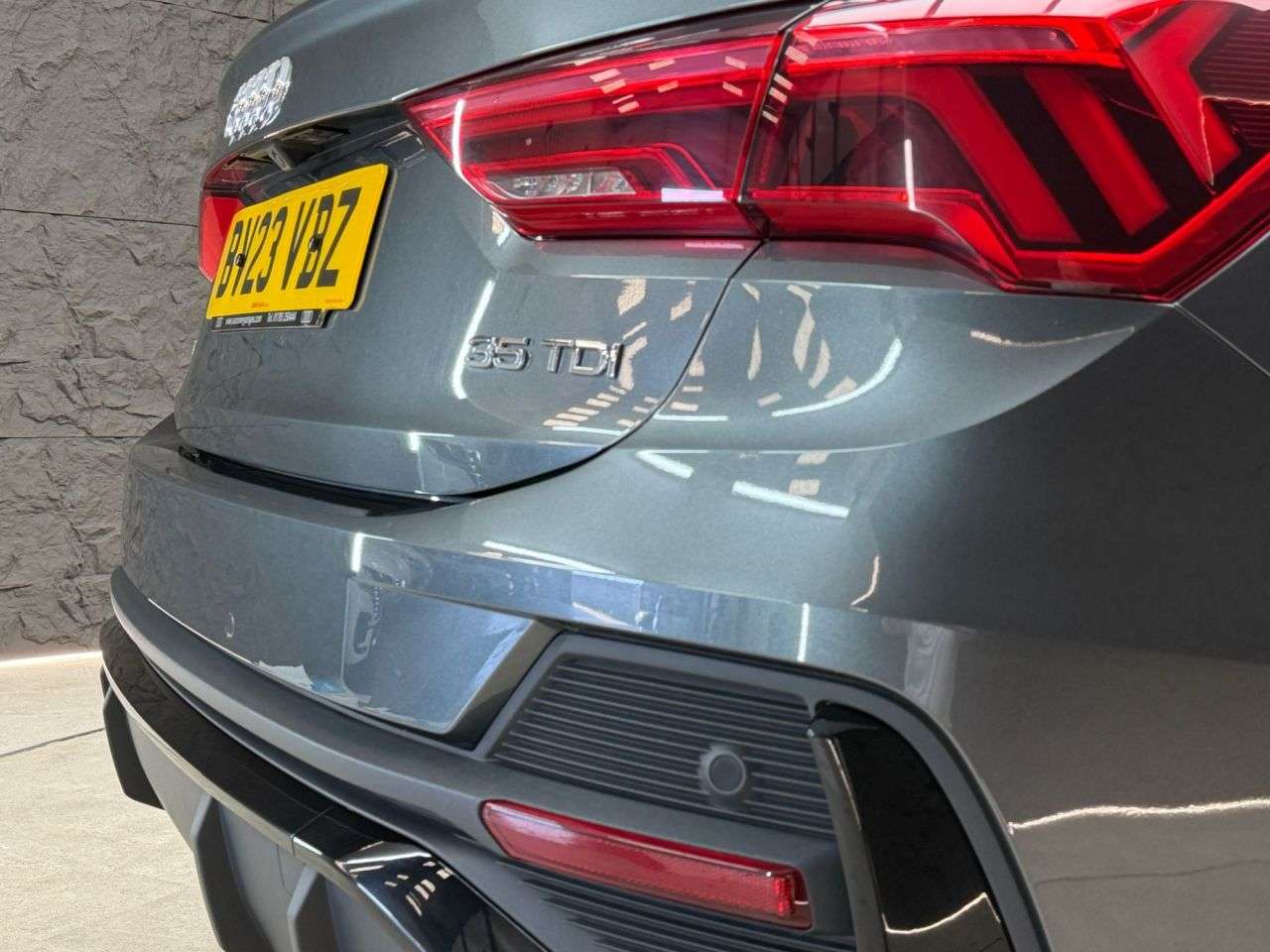 2023 AUDI Q3 2023 AUDI Q3