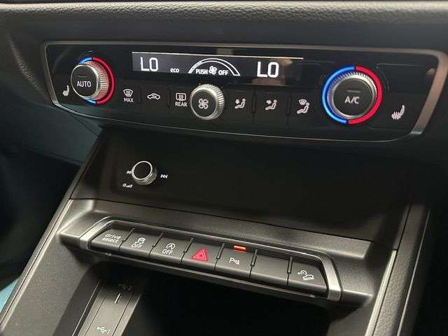 2023 AUDI Q3 2023 AUDI Q3