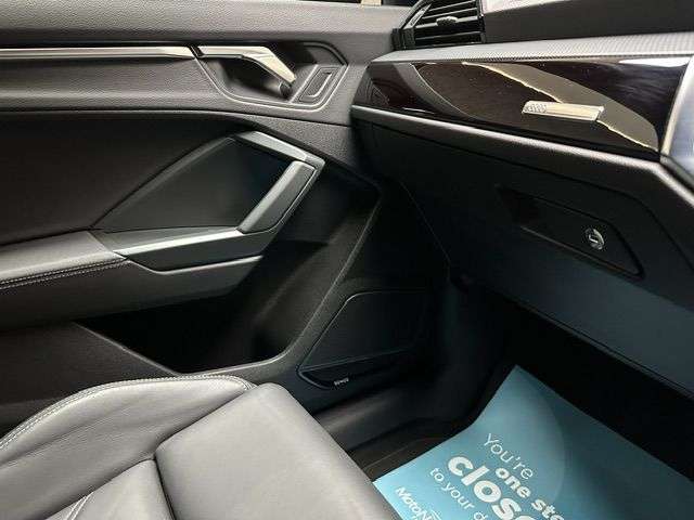 2023 AUDI Q3 2023 AUDI Q3