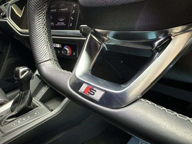 2023 AUDI Q3 2023 AUDI Q3